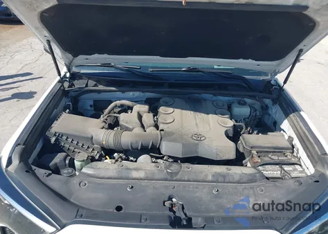 2018 Toyota 4Runner Trd Off Road Premium from USA, damaged, VIN JTEBU5JR5J5595564